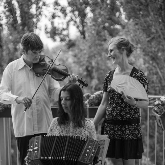 Sopran: Sumse-Suse Keil | Geige: Dariusz Blaszkiewicz | Klavier: Bettina Hartl ©Sumse Keil